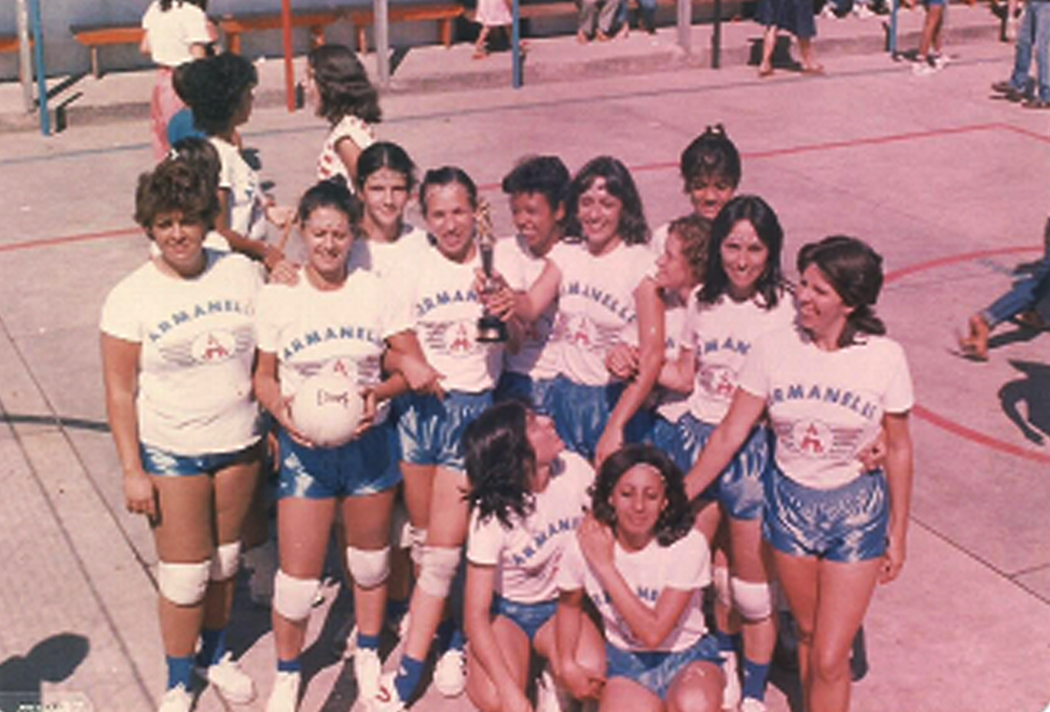 Time de Volei das Maes e Professoras_1.jpg